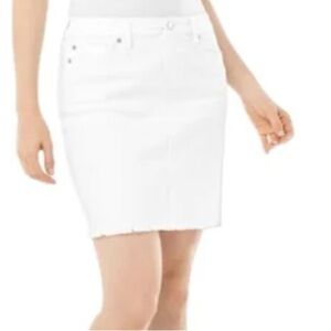 NWT Liverpool Los Angeles Frayed hem Denim Skirt